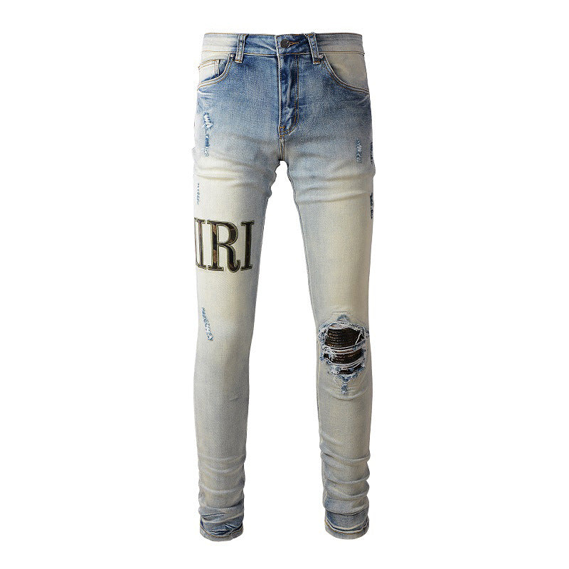 Pantalones vaqueros ajustados de estilo urbano europeo y americano con parches y letras bordadas y diseño moderno de High Street para hombre n.° 878 