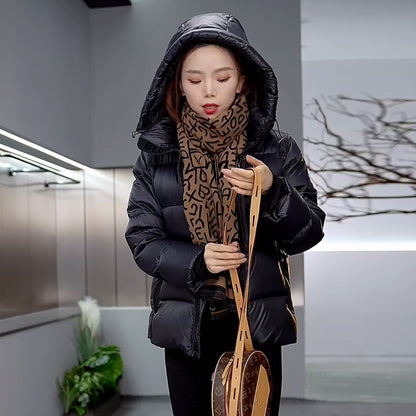 Chaqueta gruesa de plumón negra para el invierno