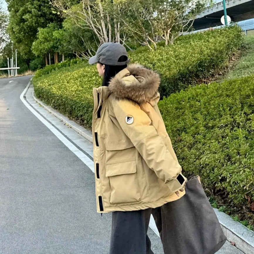 Chaqueta de plumón de longitud media para mujer: corte holgado, engrosada con plumón de pato blanco, estilo parka, inspirada en ropa de trabajo para un uso acogedor en invierno