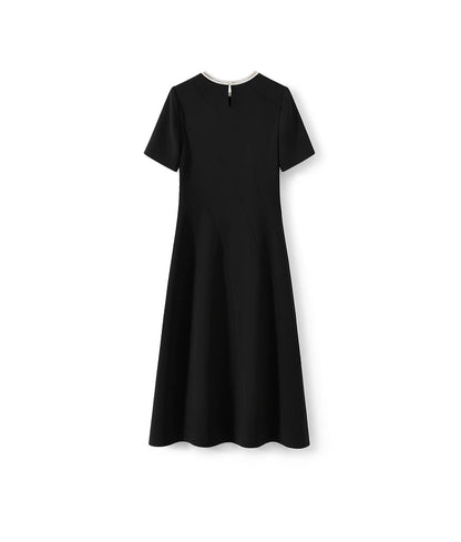 Serie de Pequeño Vestido Negro con Diseño Destacado de Bloques de Color y Ajuste Ajustado