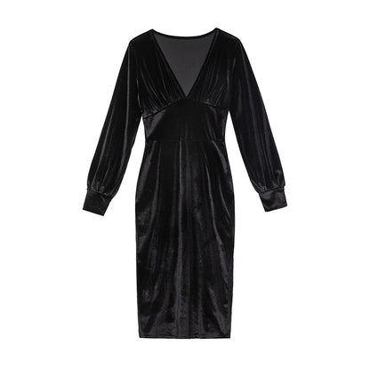 Petite robe noire moulante à manches longues et col en V pour femme