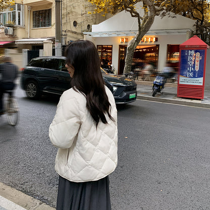 Doudoune à carreaux en losanges sans col légère et fine pour femme à col rond en duvet de canard blanc