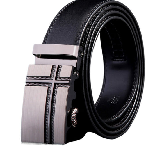 Ceinture en cuir polyvalente pour une tenue décontractée ou formelle 