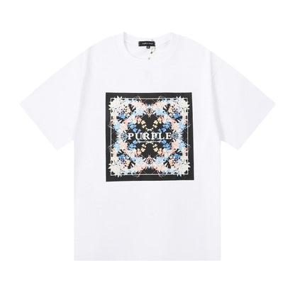 T-shirt à motifs variés